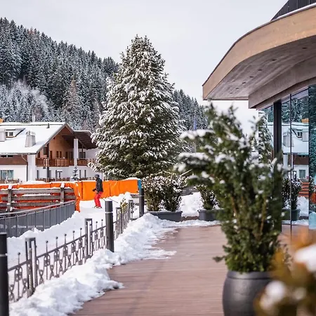 Sun Valley Hotel