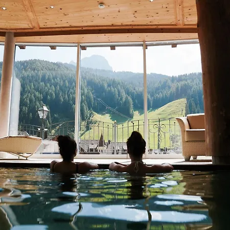 Sun Valley Hotel 4*