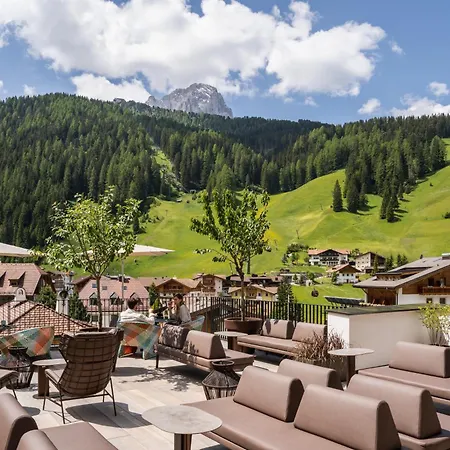 Hotel Sun Valley 4*
